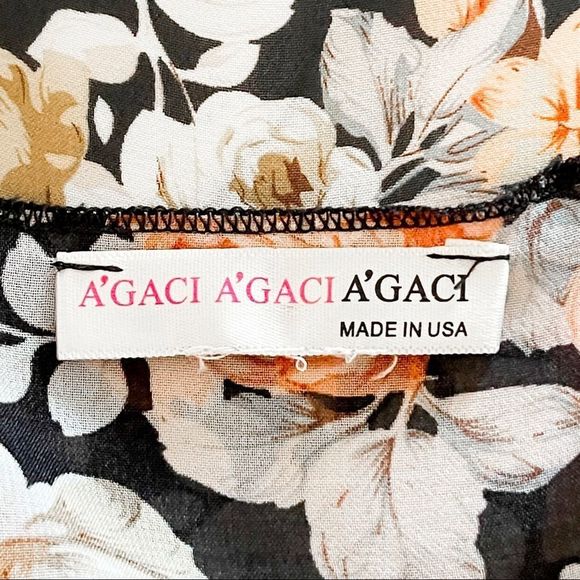 Beautiful Flowy Flower Kimono Throw 🌹 - Picture 9 of 9